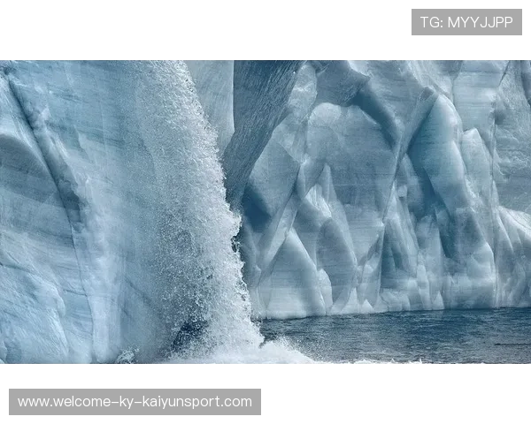 _北极冰川自由潜：探索未知极限_，北极冰川走廊在哪