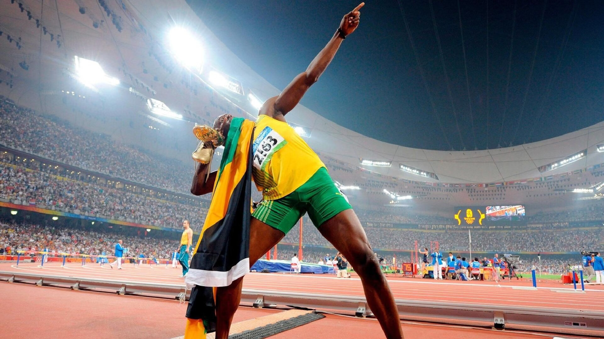 新兴足球国家在国际赛场崭露头角，格局逐步变化，新兴足球运动员