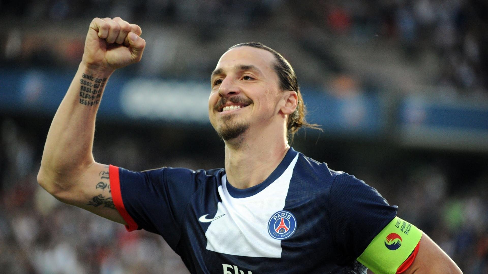 《FIFA》“足球梦想”盛典，虚拟足球引领新纪元！